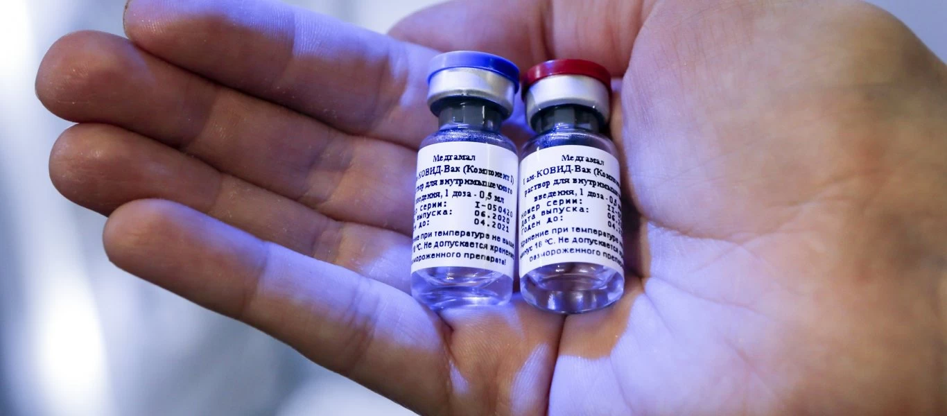 Έρχεται ρωσο-βρετανικό εμβόλιο «αντίδοτο» στην Pfizer: Η Βρετανία μαζί με Ρωσία για να «νικήσουν» τα εμβόλια mRNA!